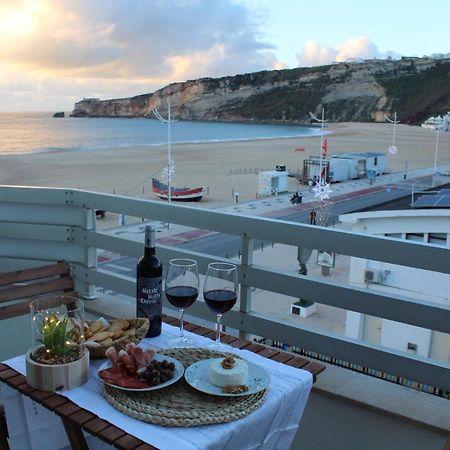 Beachfront Apartment Назаре Екстериор снимка