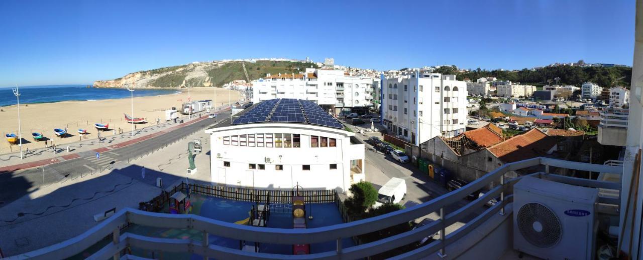 Beachfront Apartment Назаре Екстериор снимка